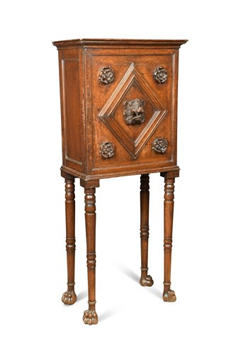 Lot 386 - An 18th century Dutch oak cabinet