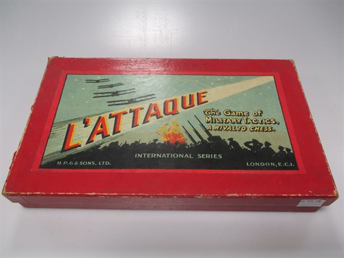 Lot 44 - A Bech MK 1X periscope, a 1st WW compass and L'...