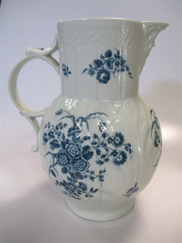 Lot 8 - A Worcester blue & white mash jug, 23cm high