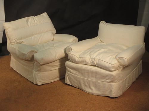 Lot 391 - A pair of Duresta easy armchairs with low...