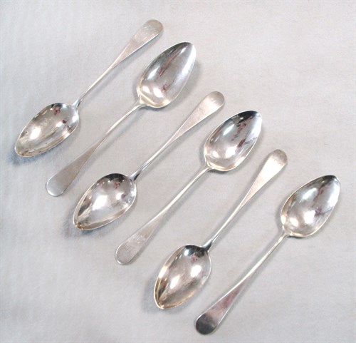 Lot 134 - A set of six George III Scottish Provincial silver table spoons