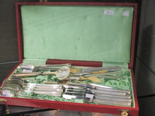 Lot 232 - A canteen of art deco style cutlery and flatware