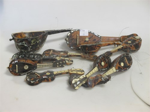 Lot 85 - A quantity of various early 20th century...