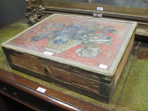 Lot 429 - An 18th century table casket, the lid with...