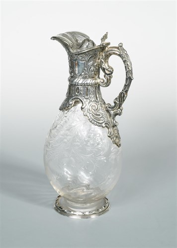 Lot 73 - A Victorian silver claret jug