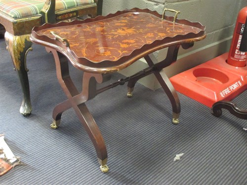Lot 381 - An Edwardian inlaid tray table 45cm x 58cm x 40cm