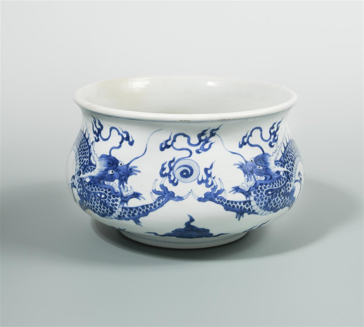 Lot 208 - A Kangxi bowl