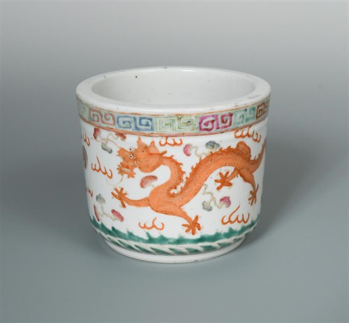 Lot 276 - A 19th century Bitong, the brush pot decorated...