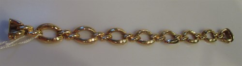 Lot 152 - A 9ct gold fancy link bracelet, Sheffield...
