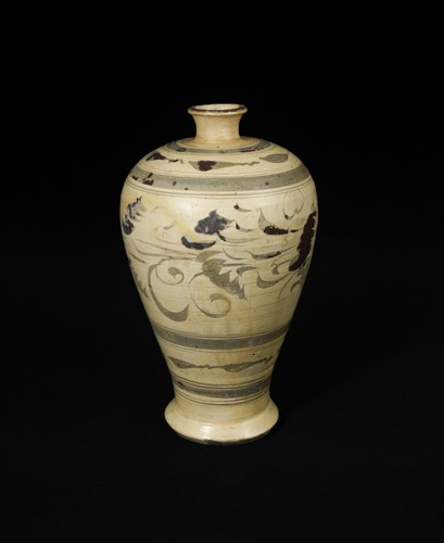 Lot 40 - A Cizhou painted Meiping vase, Yuan dynasty