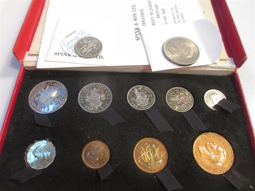 Lot 122 - A presentation cased collection of British...