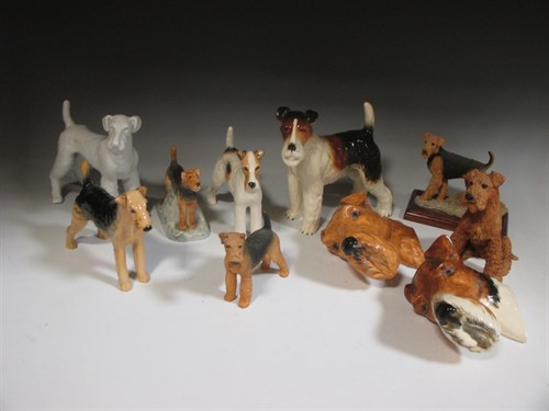 Lot 5 - Collection of 'Airedale Dog' ornaments to...