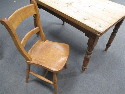 Lot 392 - A pine table 120cm x 80cm and four chairs (5)