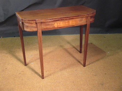 Lot 372 - A Sheraton period mahogany breakfast card...