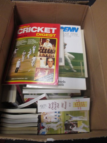 Lot 441 - A quantity of cricketing books and annuals...