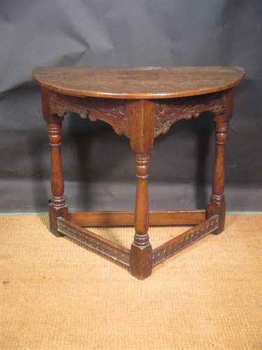 Lot 352 - A 17th century style oak Credence table, with...