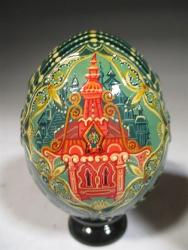 Lot 21 - Thirteen various Russian painted eggs