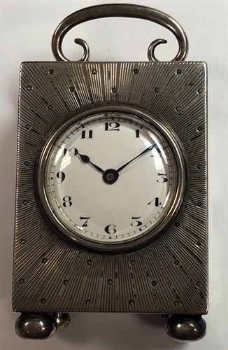 Lot 161 - A George V silver cased travelling timepiece