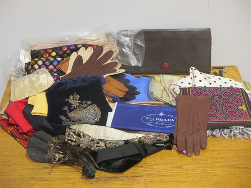 Lot 90 - Haberdashery items including a pair of unused...