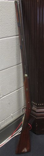 Lot 125 - A muzzle loading percussion fowling gun