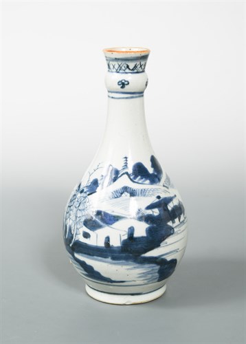 Lot 80 - A Chinese blue and white guglet, 19th century