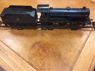 Lot 132 - A Bassett Lowke 4-4-0 'O-gauge' clockwork...