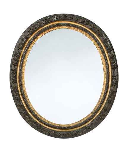 Lot 424 - An 18th century carved wood and gesso framed...