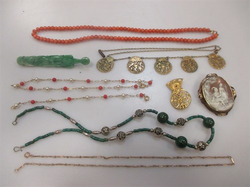 Lot 187 - A collection of jewellery to include a...