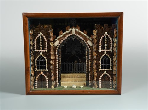 Lot 329 - A 19th century shellwork and glitter gothic fantasy diorama