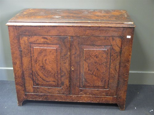 Lot 393 - A Regency scumbled pine "walnut" glazed small...