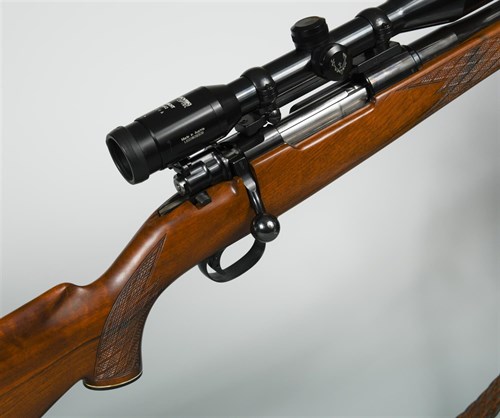 Lot 240 - Lester, a 6.5x55 bolt action stutzen sporting rifle, No. 9512