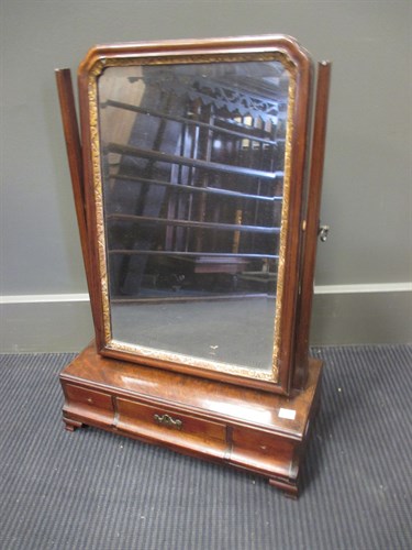 Lot 449 - A Georgian mahogany toilet mirror