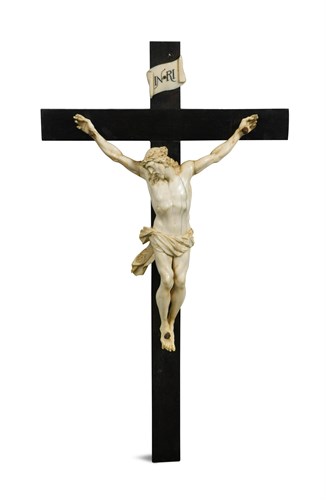 Lot 349 - A late 19th century Dieppe ivory crucifix