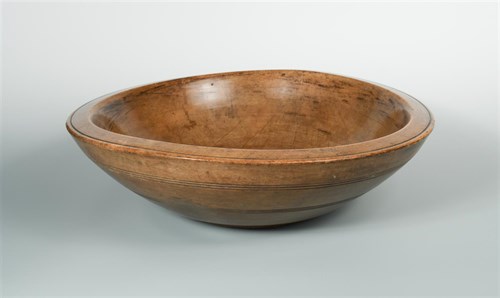 Lot 335 - A large 19th century sycamore dough bowl
