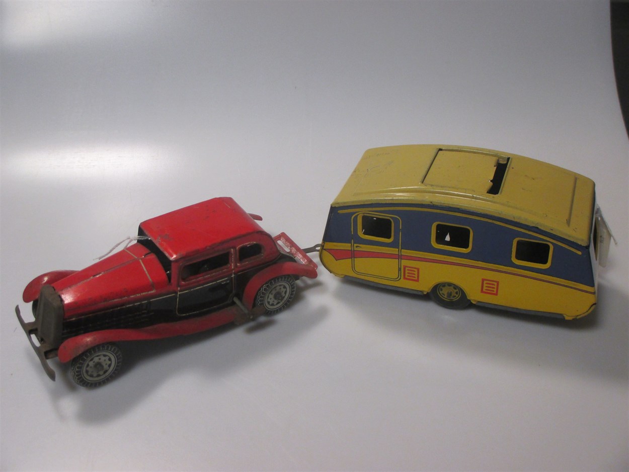 Lot 33 - Tinplate Clockwork Mettoy Saloon Car and Caravan
