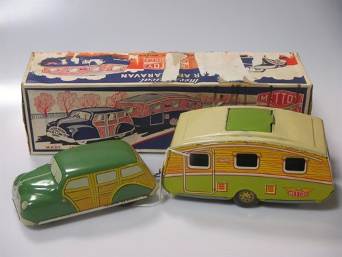 Lot 33 - Tinplate Clockwork Mettoy Saloon Car and Caravan