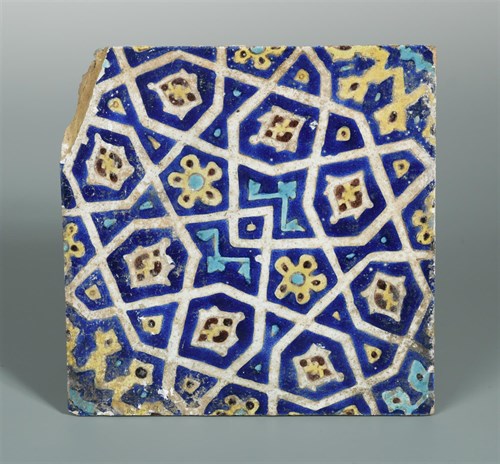 Lot 17 - A 15th century Islamic Persian Timurid tile