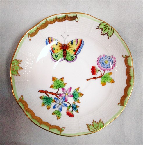 Lot 40 - A Herend porcelain Queen Victoria Fancies pattern coffee service for six
