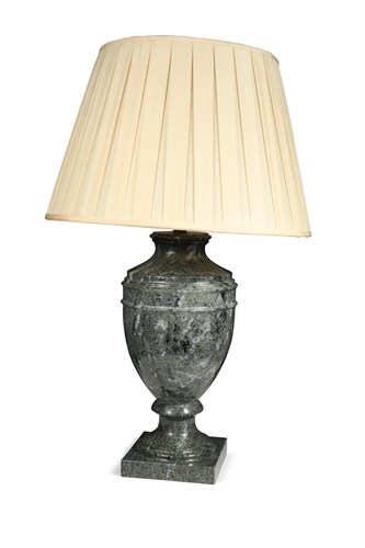Lot 295 - A large serpentine marble table lamp