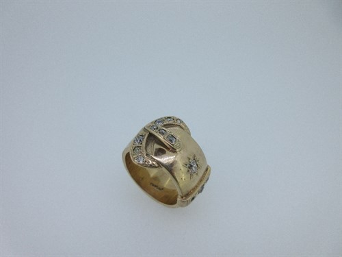 Lot 168 - A large diamond set buckle ring