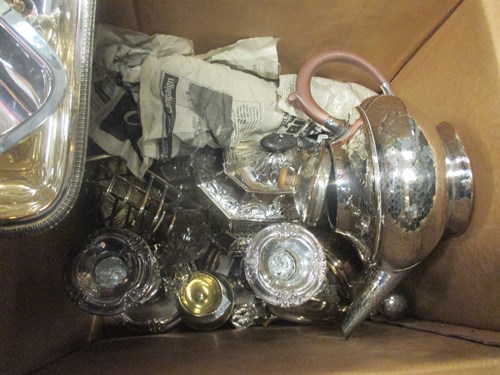 Lot 244 - A collection of silver plated items to include...