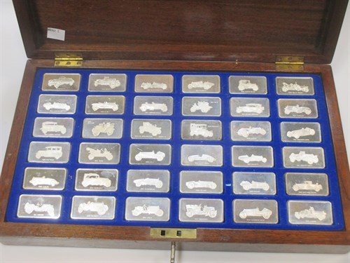 Lot 241 - A cased collection of 36 two ounce silver...