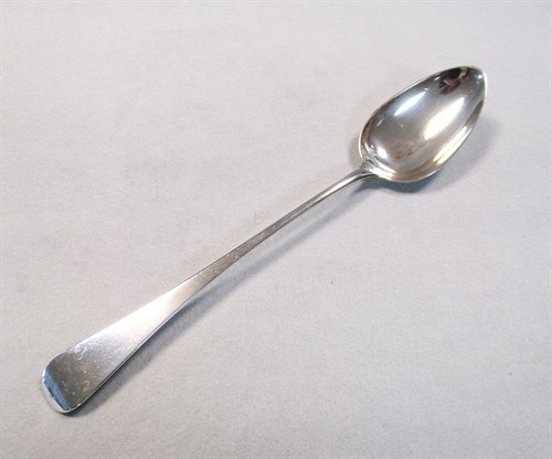 Lot 49 - A George III silver basting spoon