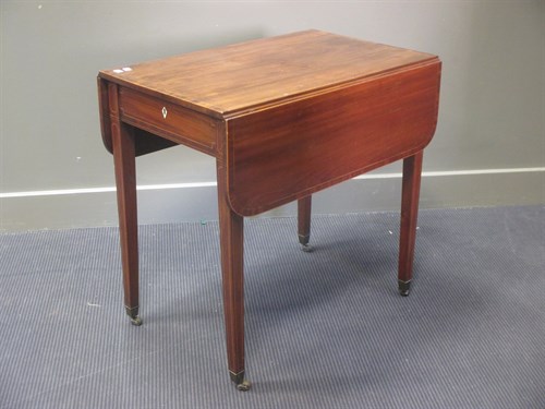 Lot 450 - A Sheraton period mahogany Pembroke table with...