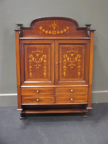 Lot 503 - An Edwardian mahogany and satinwood inlaid...