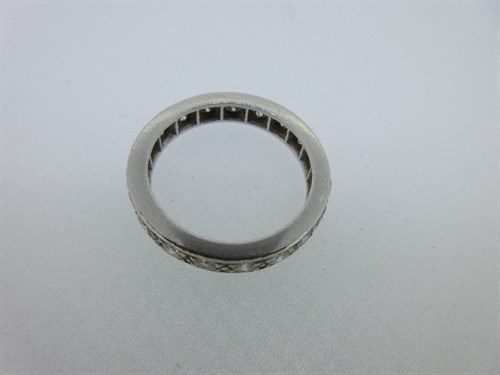 Lot 353 - A full hoop diamond eternity ring