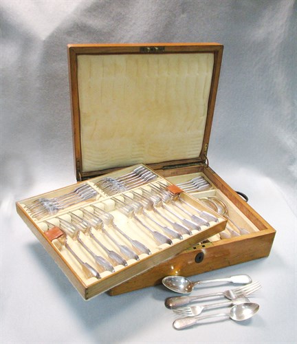 Lot 17 - A 48 piece harlequin set of 19th century Russian metalwares flatware