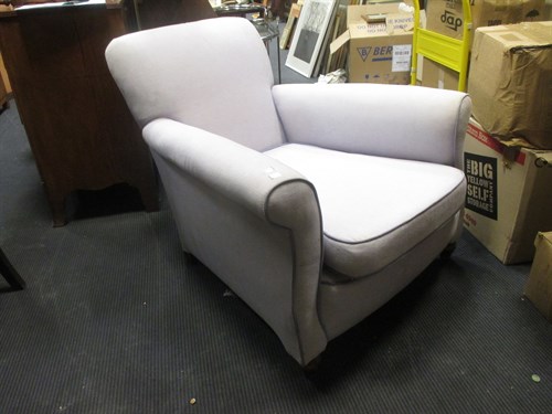 Lot 531 - An early 20th century upholstered armchair