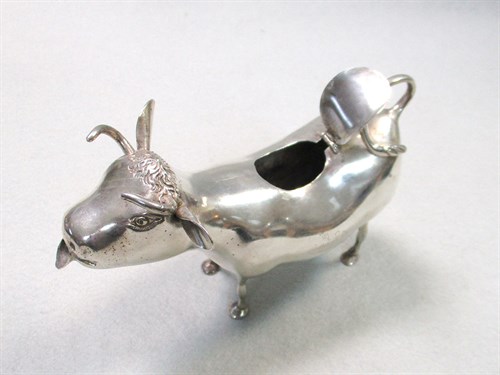 Lot 6 - A Victorian silver Schuppe style cow creamer