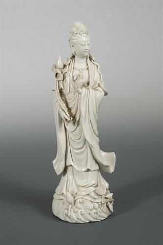 Lot 132 - A Dehua Guanyin, 20th century